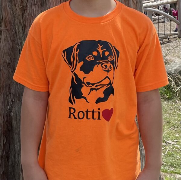 Rottie Love tshirt